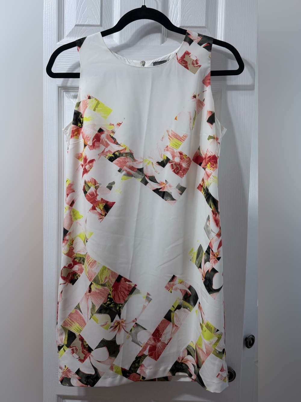 Vince Camuto White Floral Print Sheath Dress with Pink and Gold Accents